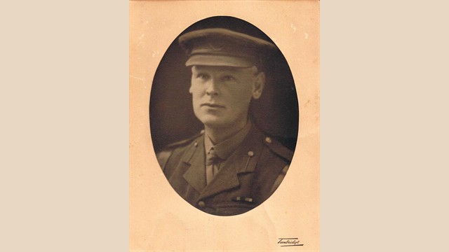 Capt Lascelles William Birt